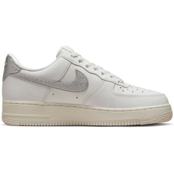 Sneakers Nike  Air Force 1 07 W